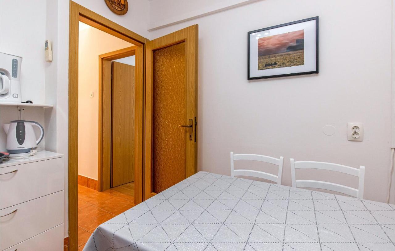 Amazing Apartment In Kostrena With 1 Bedrooms And Wifi Екстериор снимка